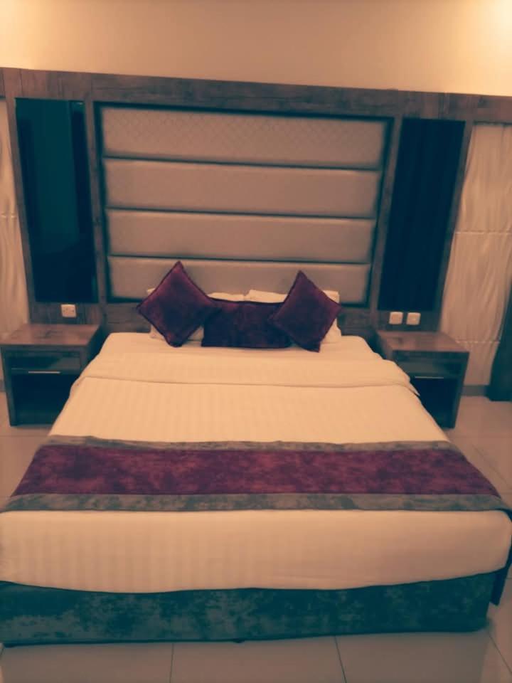 Aram Room Riaad Buitenkant foto